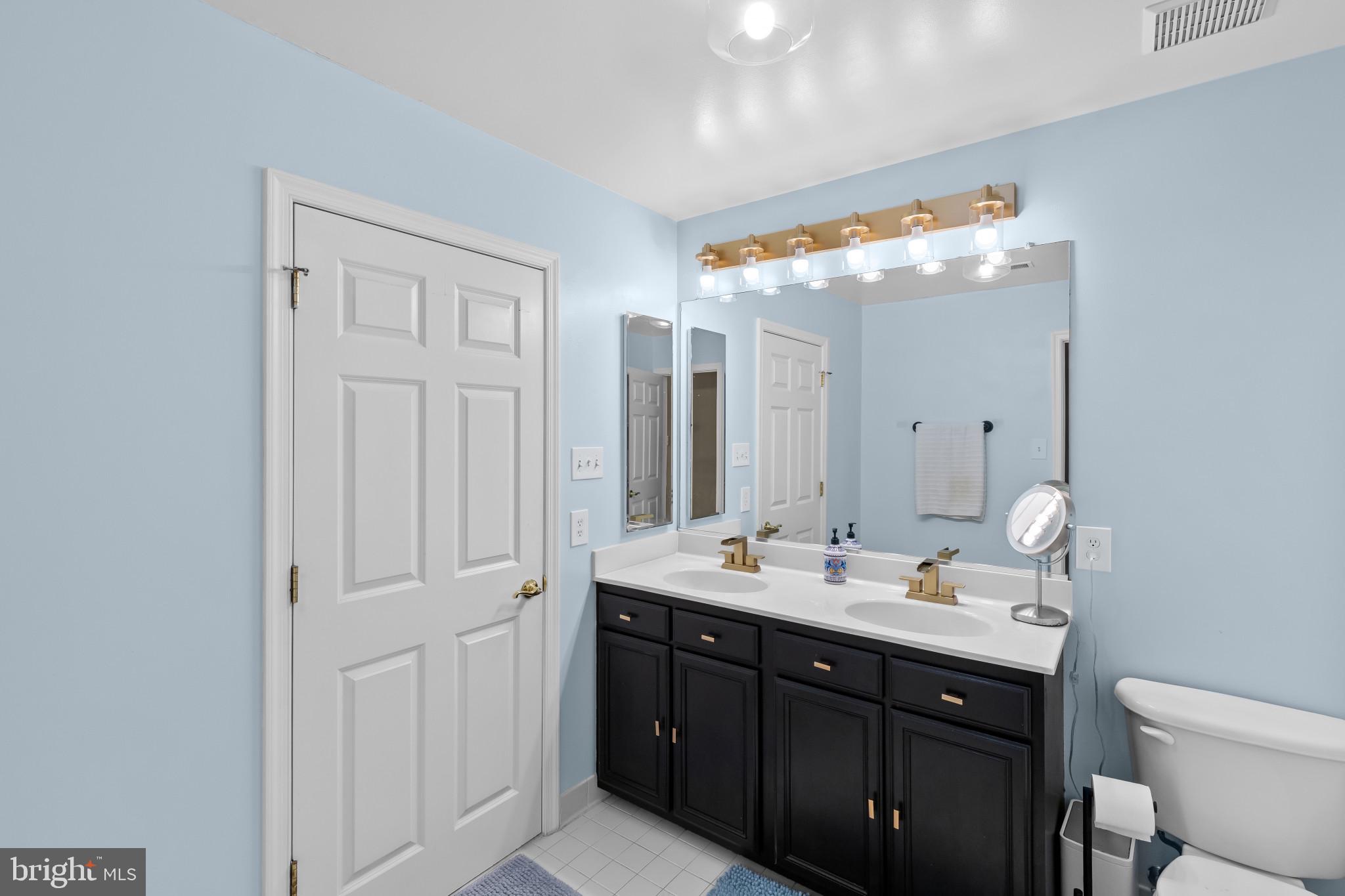 WAVERLY WOODS - Residential