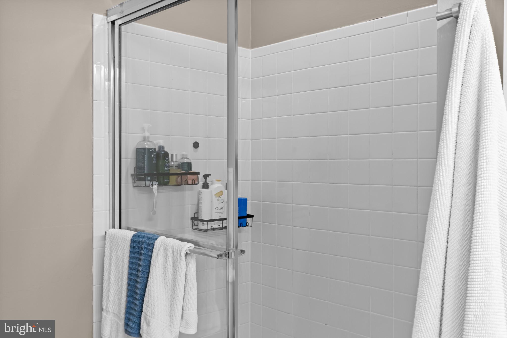 WAVERLY WOODS - Residential