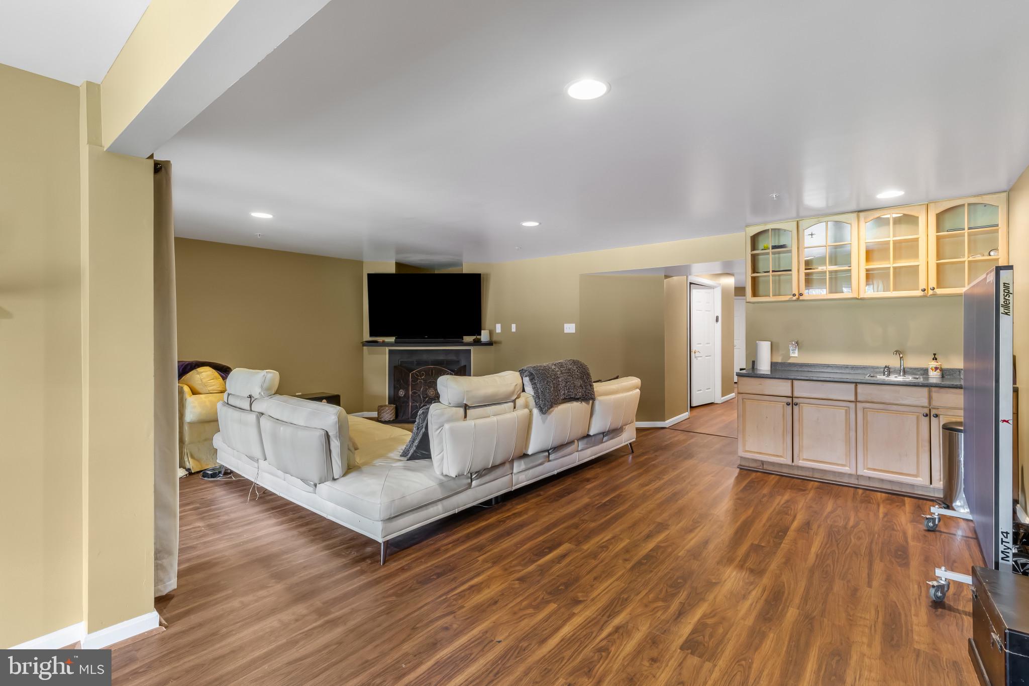 WAVERLY WOODS - Residential