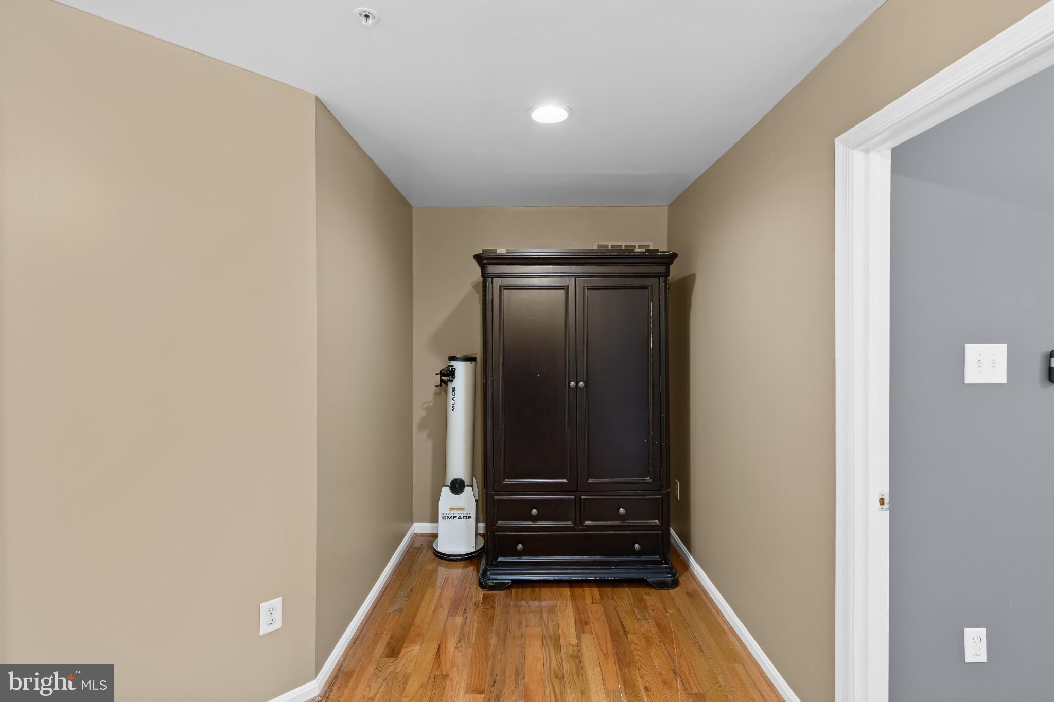 WAVERLY WOODS - Residential