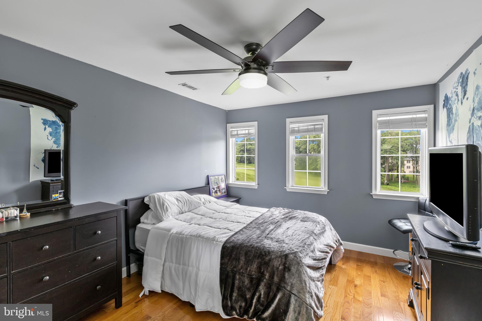 WAVERLY WOODS - Residential