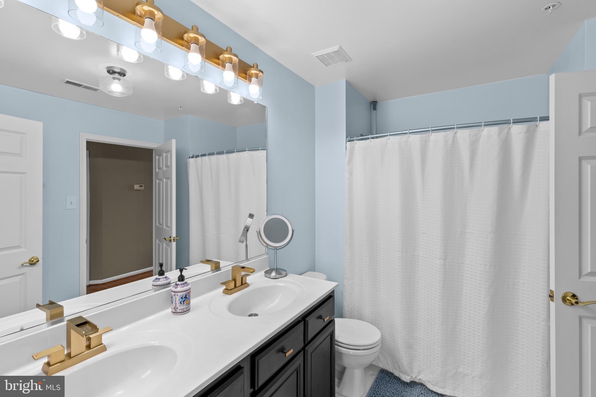 WAVERLY WOODS - Residential