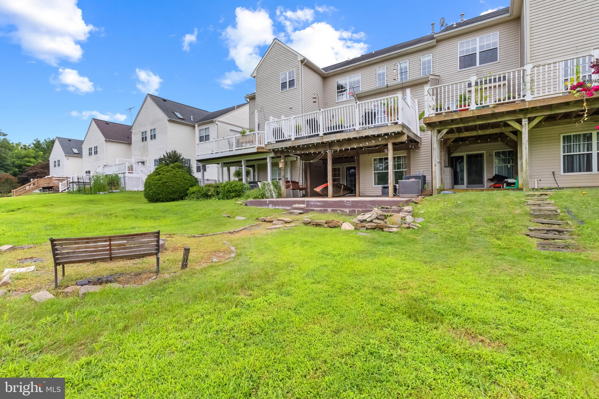 WAVERLY WOODS - Residential