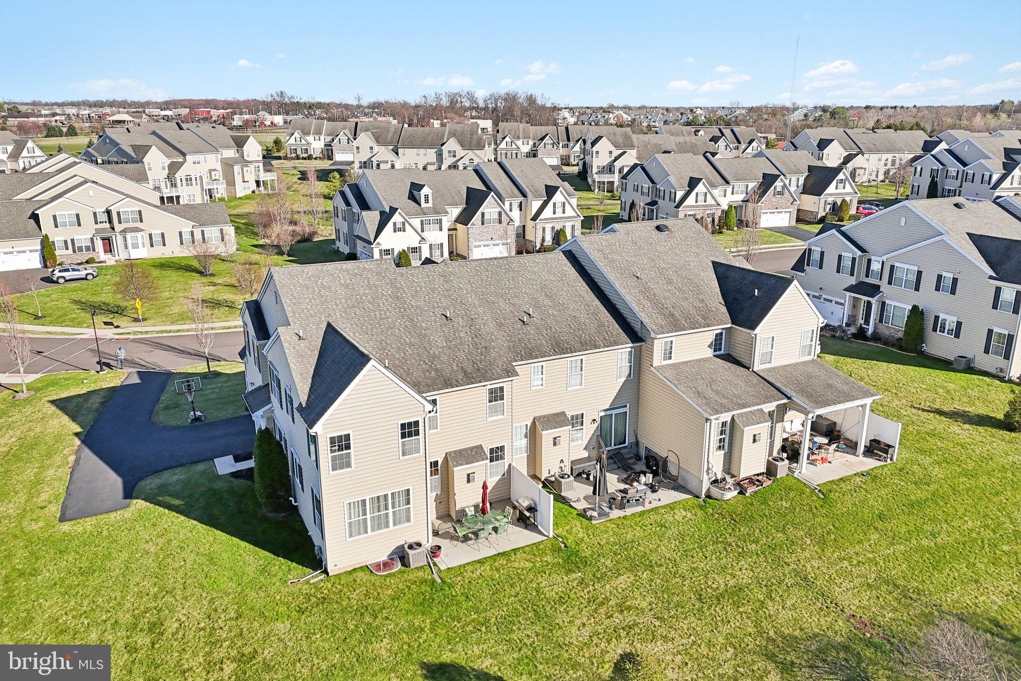 THORNDALE - Residential