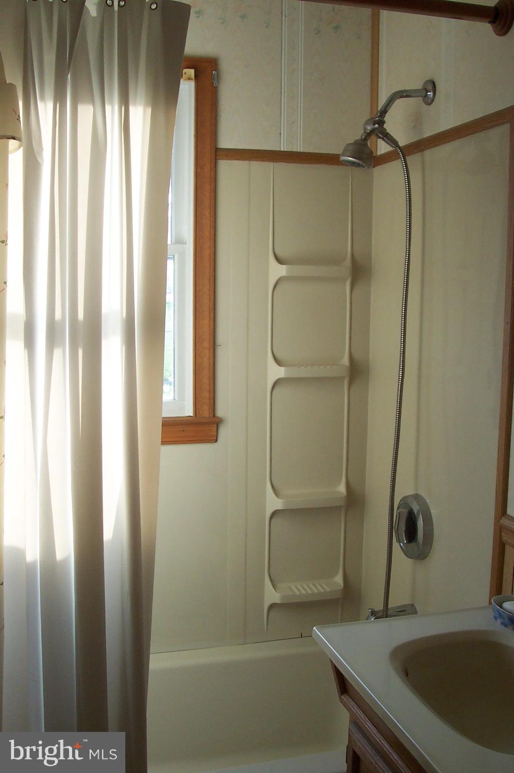 POTOMAC HEIGHTS - Residential