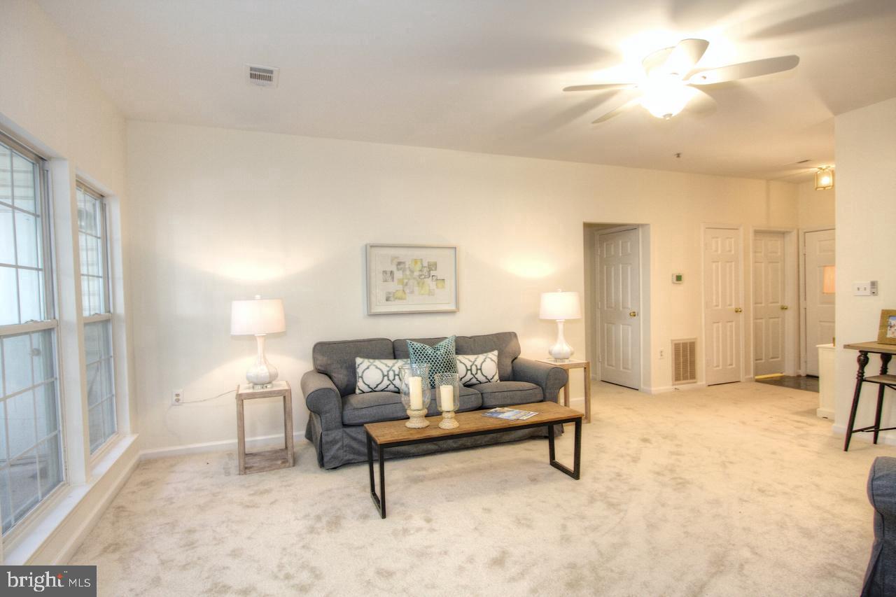 SILVERBROOK WOOD - Residential