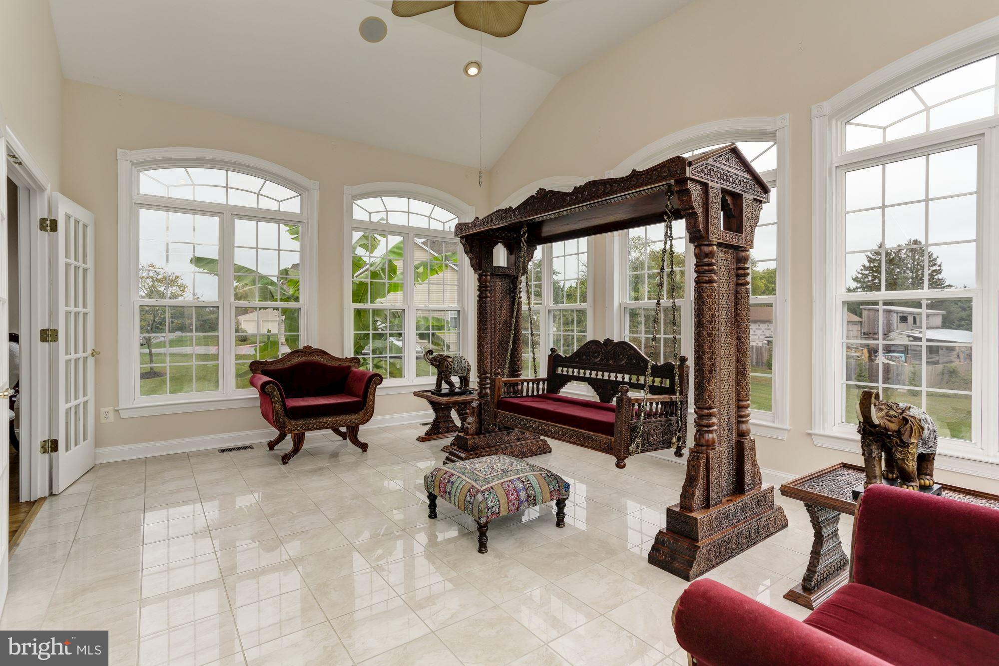 COLLINGBROOK - Residential