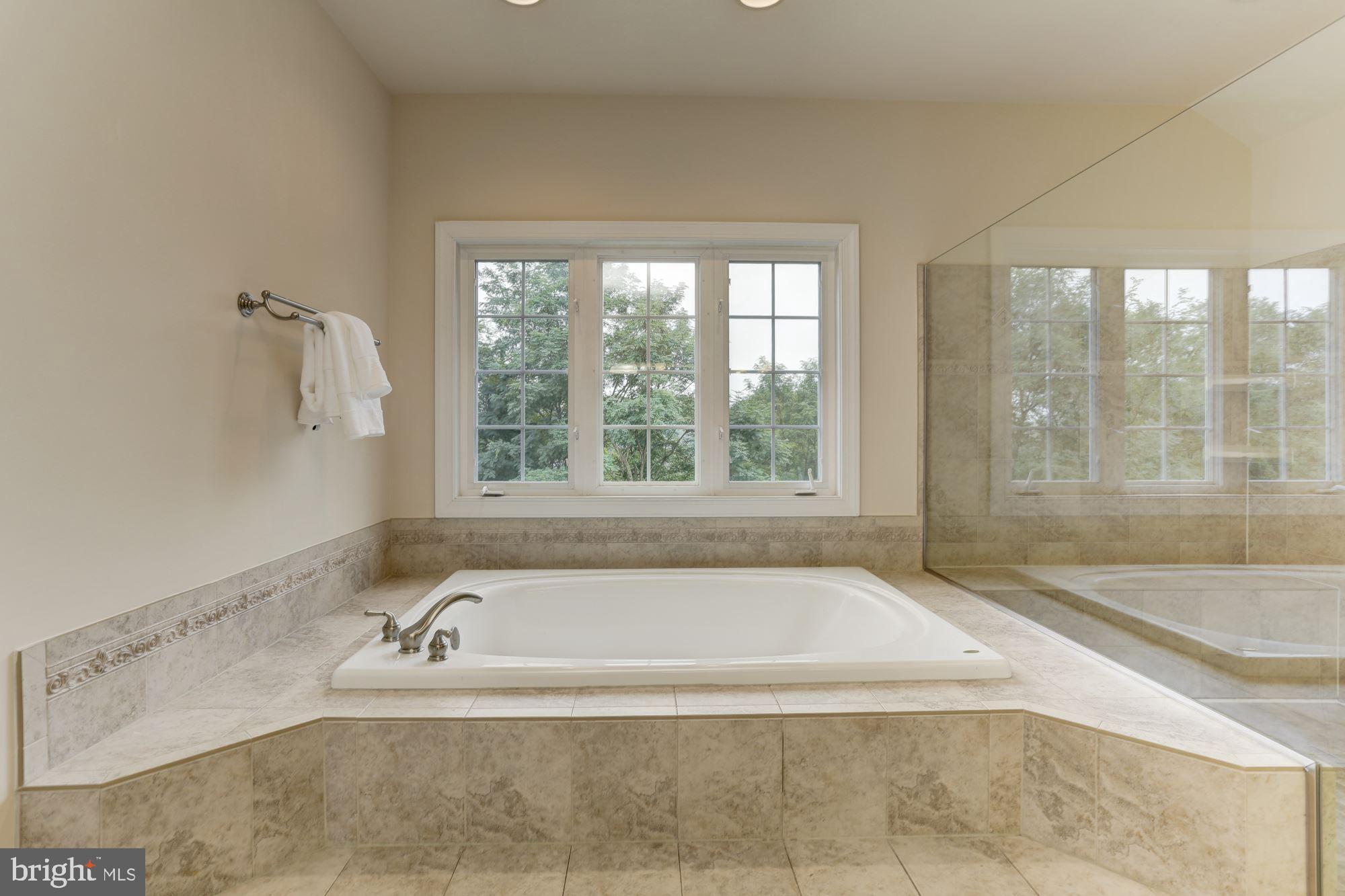 COLLINGBROOK - Residential