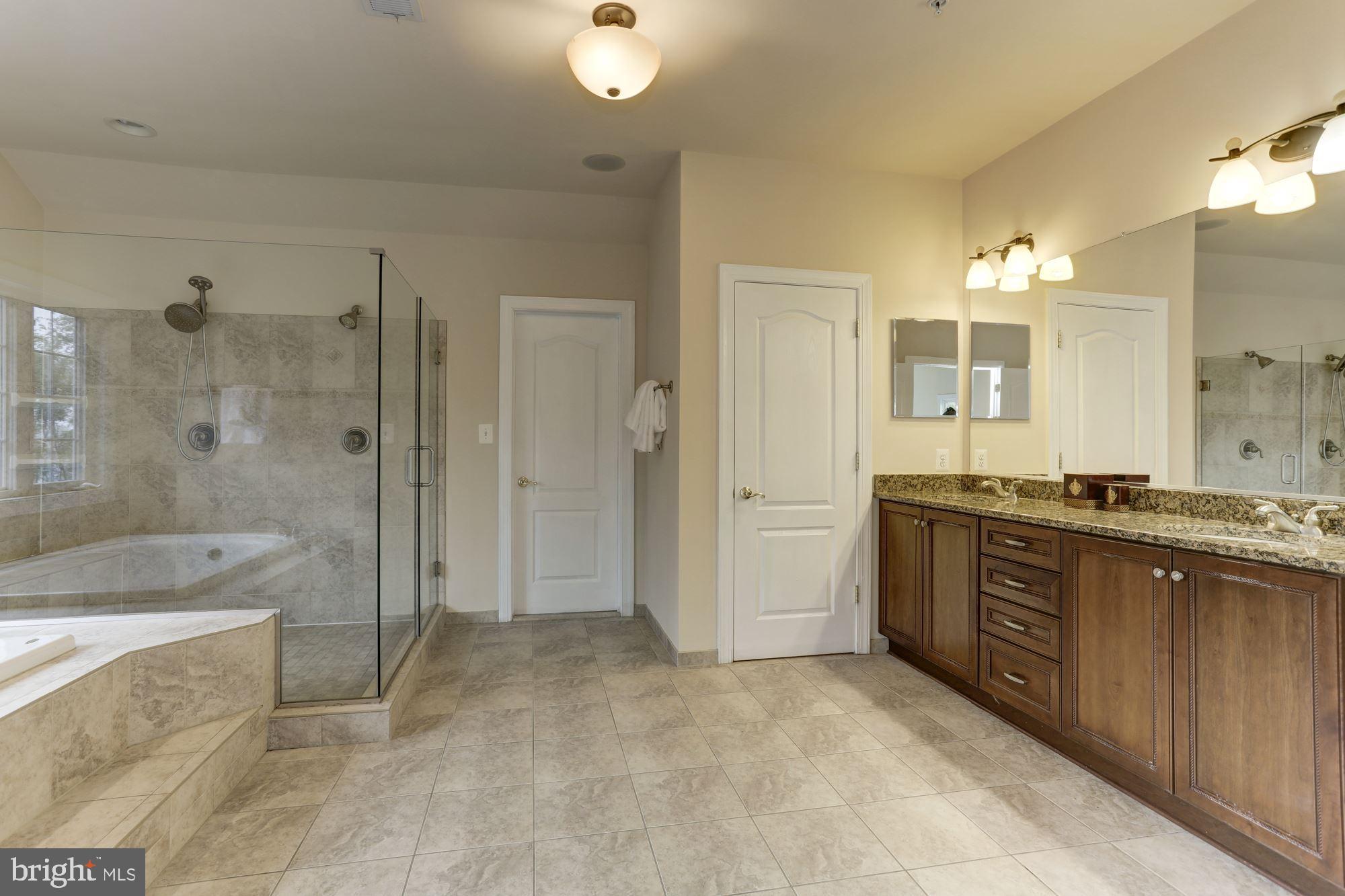 COLLINGBROOK - Residential