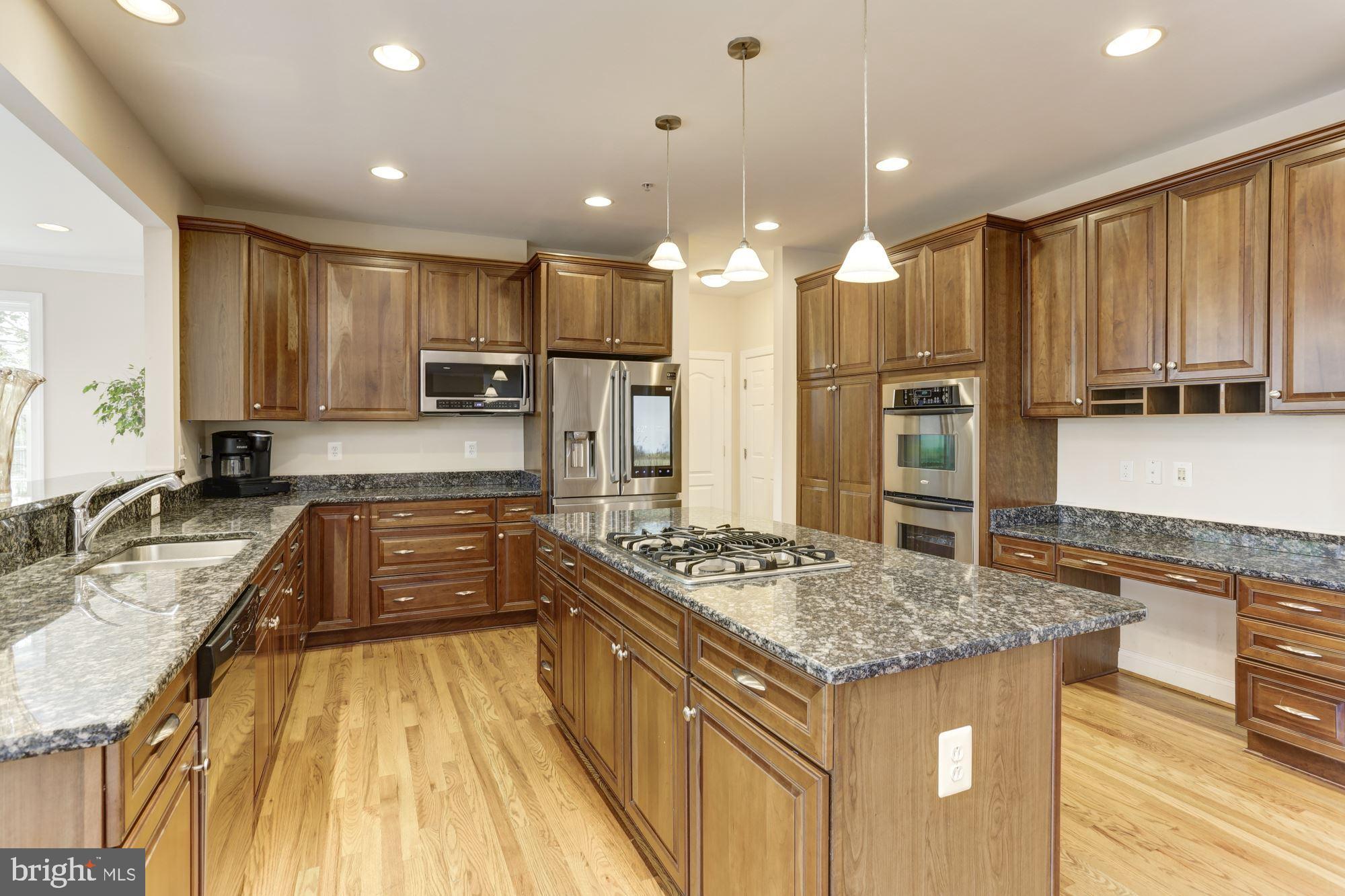 COLLINGBROOK - Residential