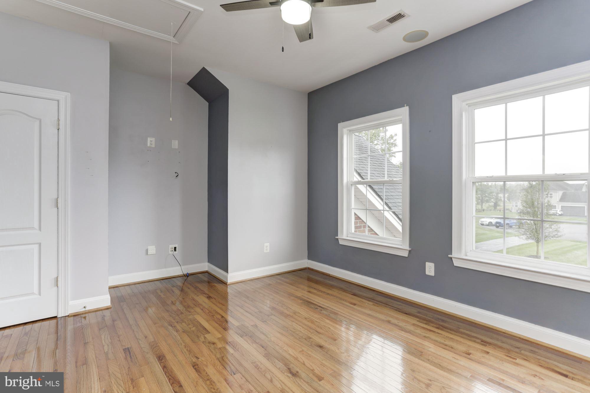 COLLINGBROOK - Residential