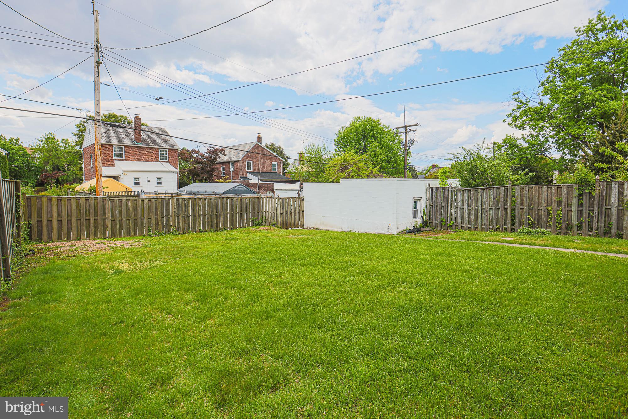 BEVERLY HILLS - Residential