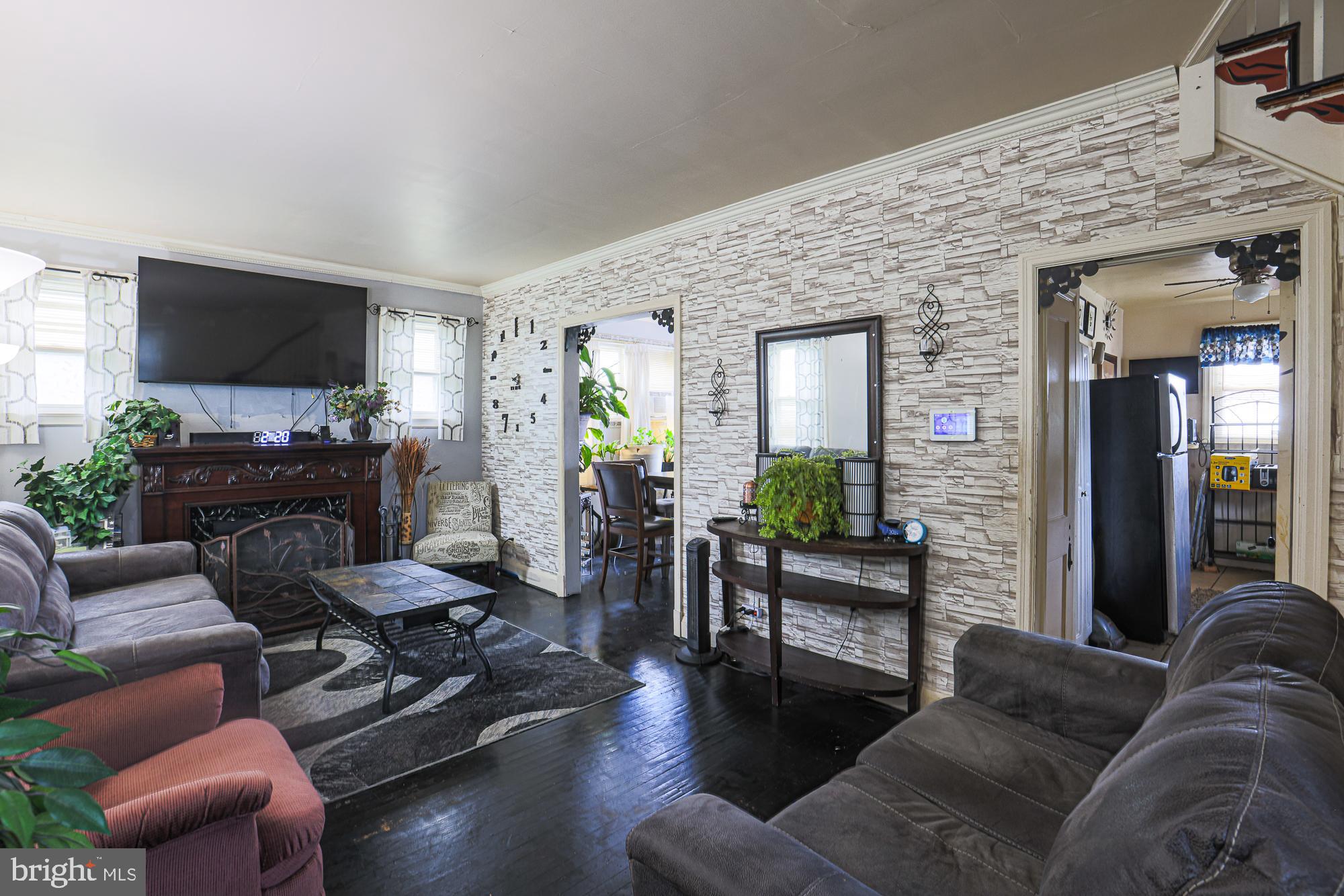 BEVERLY HILLS - Residential