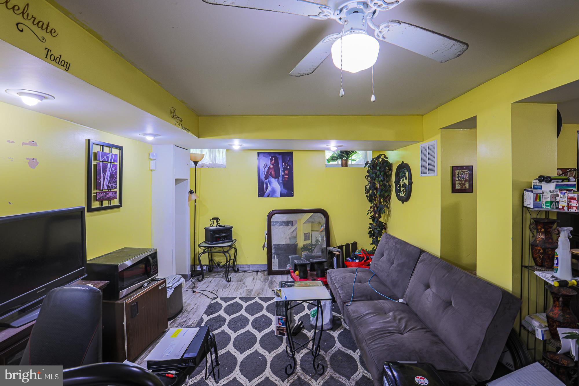 BEVERLY HILLS - Residential