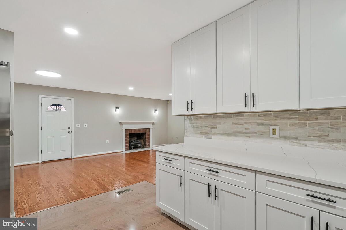 BARNABY MANOR - Residential