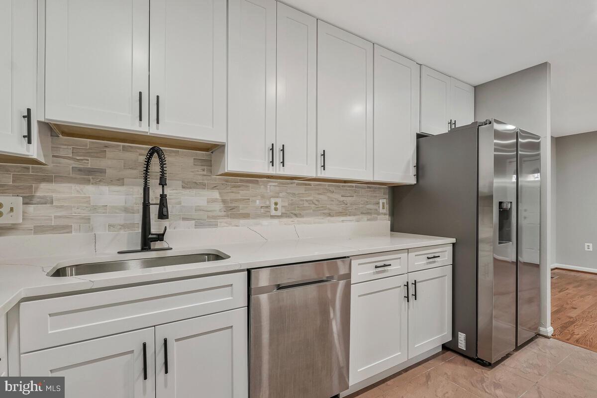 BARNABY MANOR - Residential