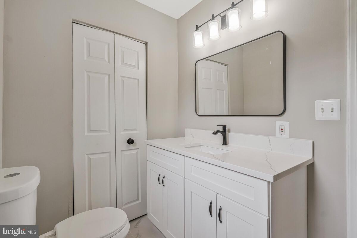 BARNABY MANOR - Residential