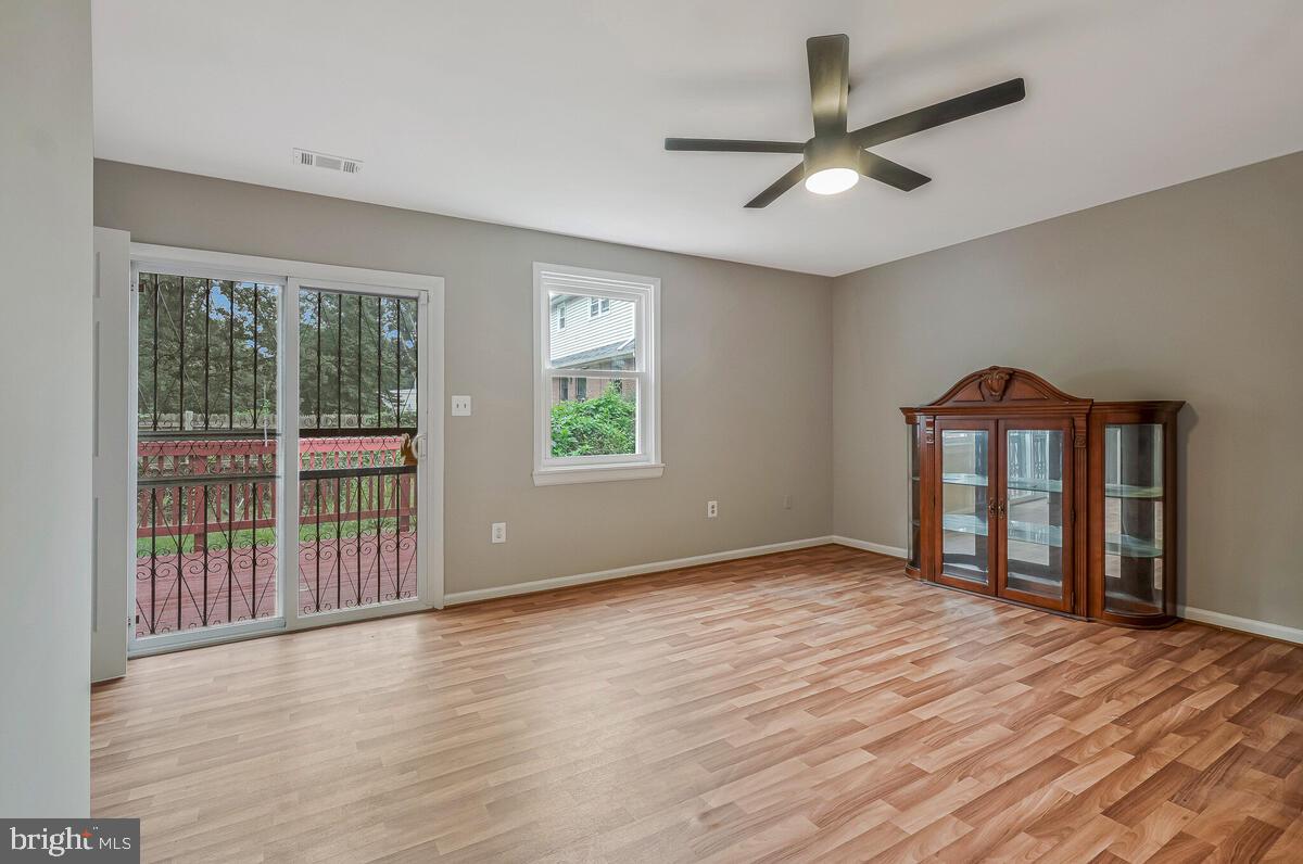 BARNABY MANOR - Residential