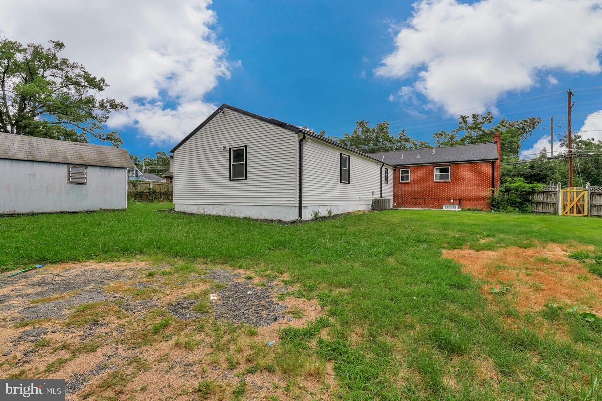 BARNABY MANOR - Residential