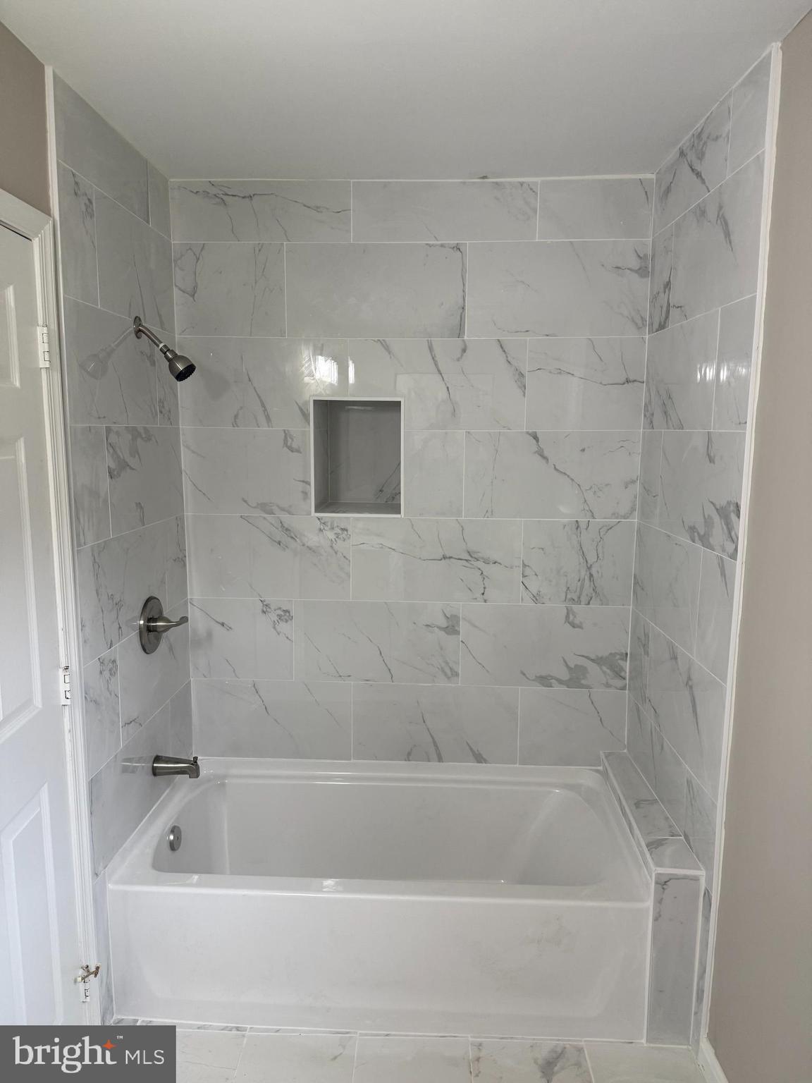 BARNABY MANOR - Residential