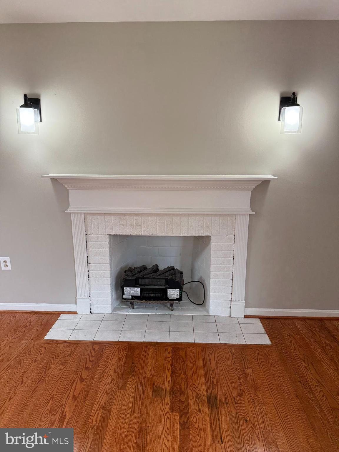 BARNABY MANOR - Residential