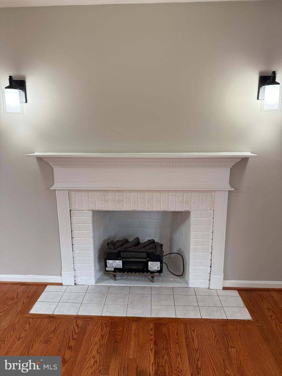 BARNABY MANOR - Residential