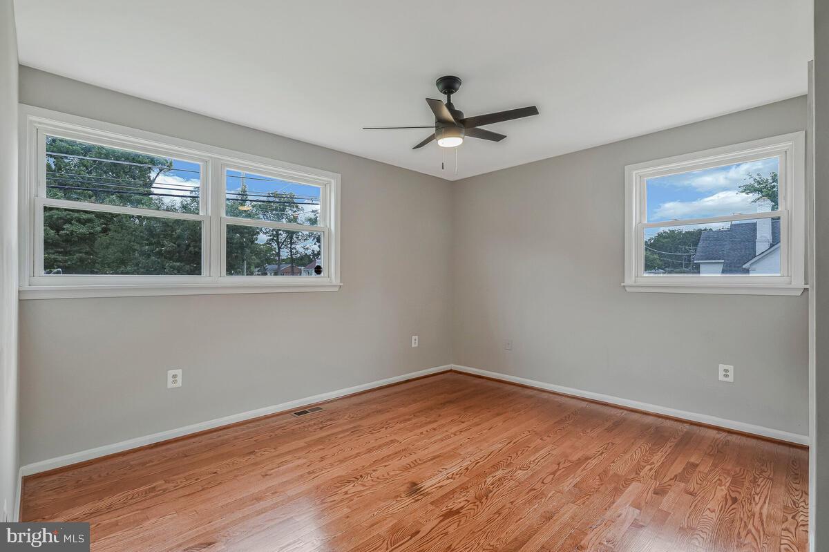 BARNABY MANOR - Residential