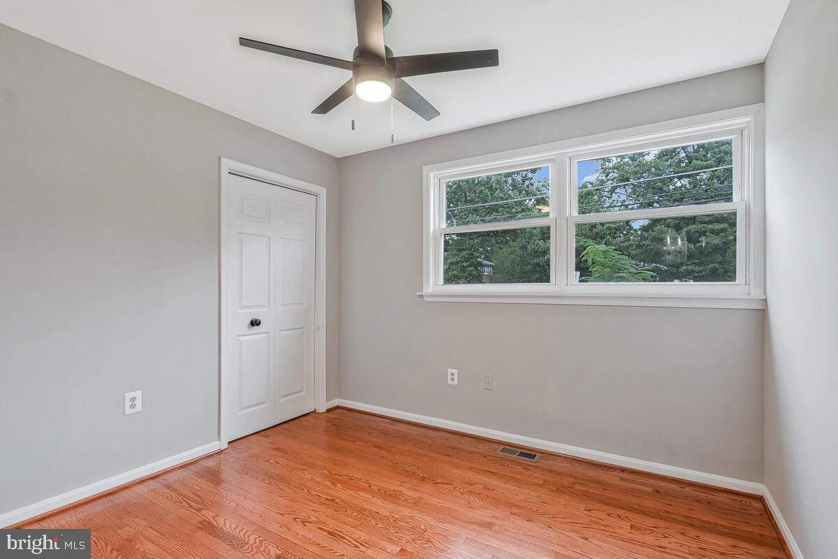 BARNABY MANOR - Residential