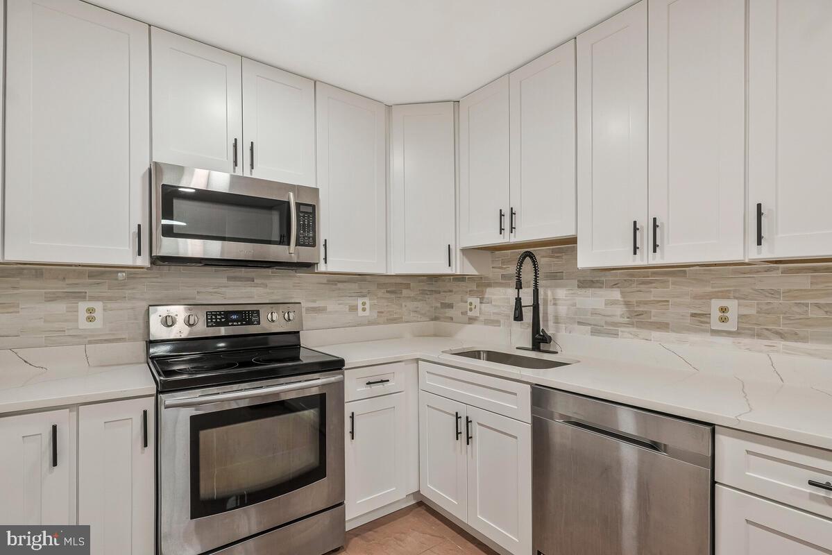 BARNABY MANOR - Residential