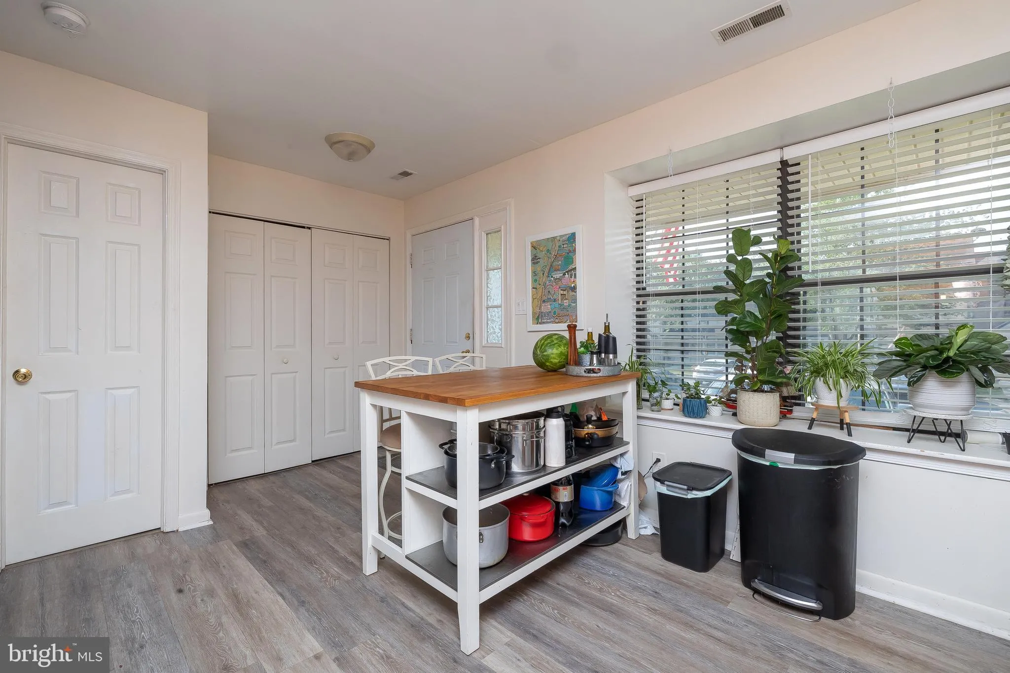 Mays Landing, New Jersey 08330, United States, 2 Bedrooms Bedrooms, ,2 BathroomsBathrooms,Residential,Active,116680