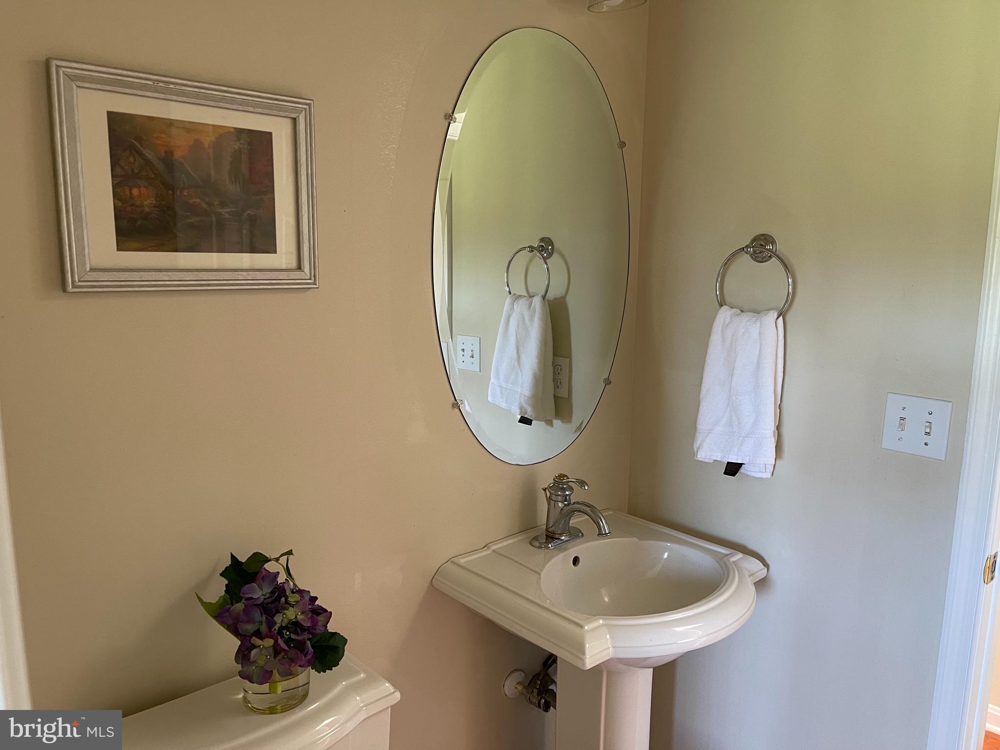 TRAPP HALL - Residential