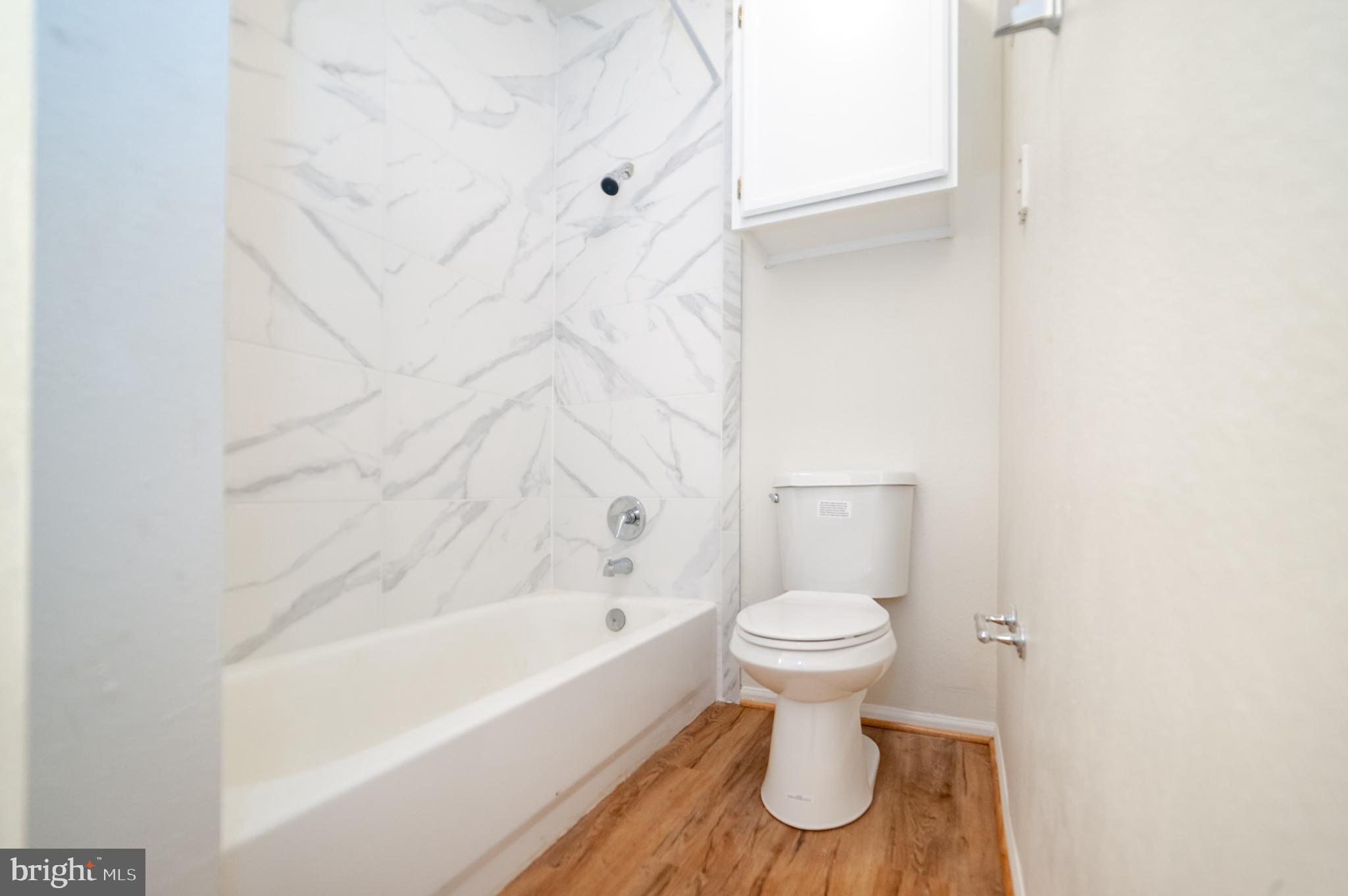 GATES OF MCLEAN - Residential Lease