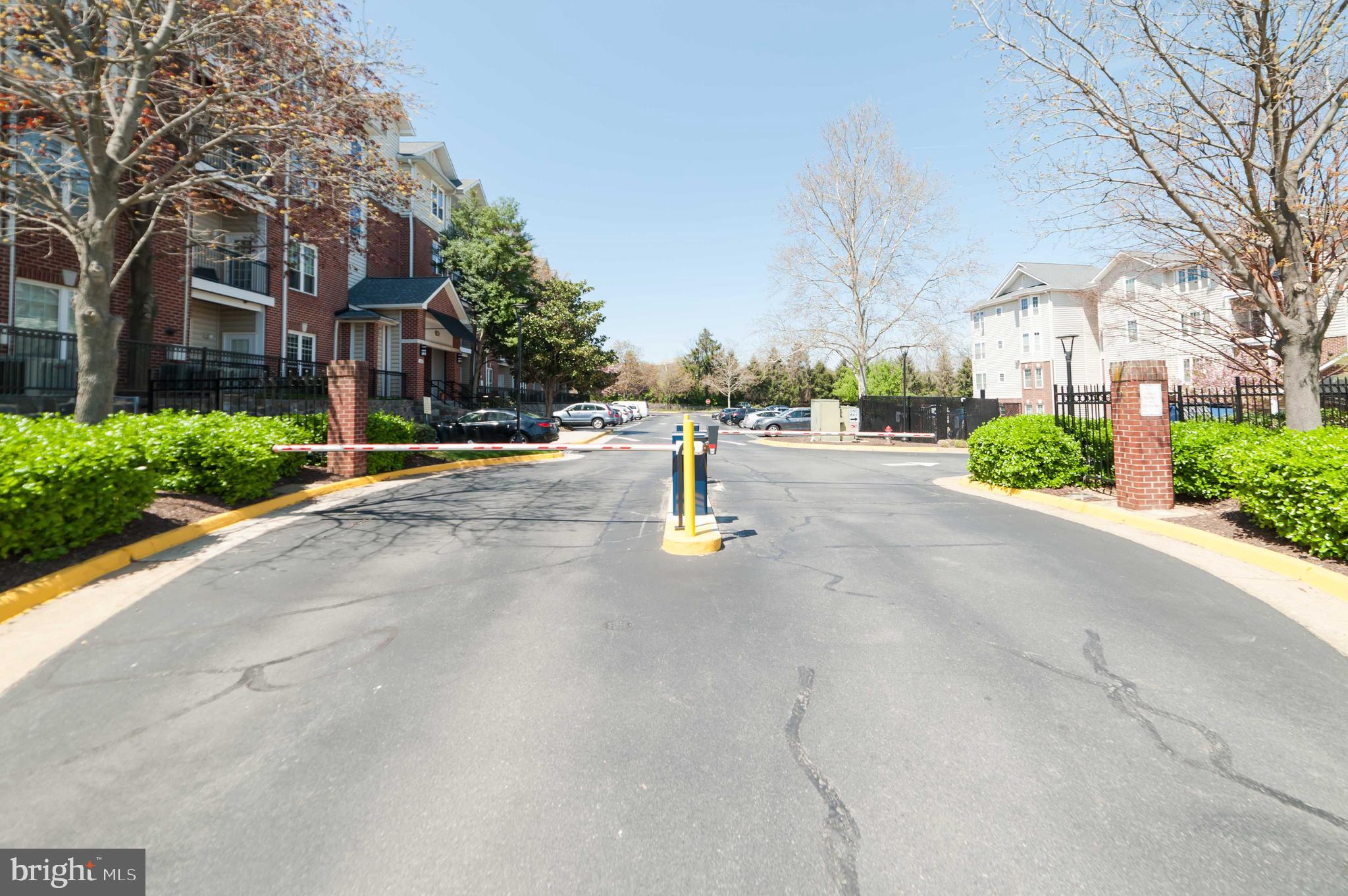 GATES OF MCLEAN - Residential Lease