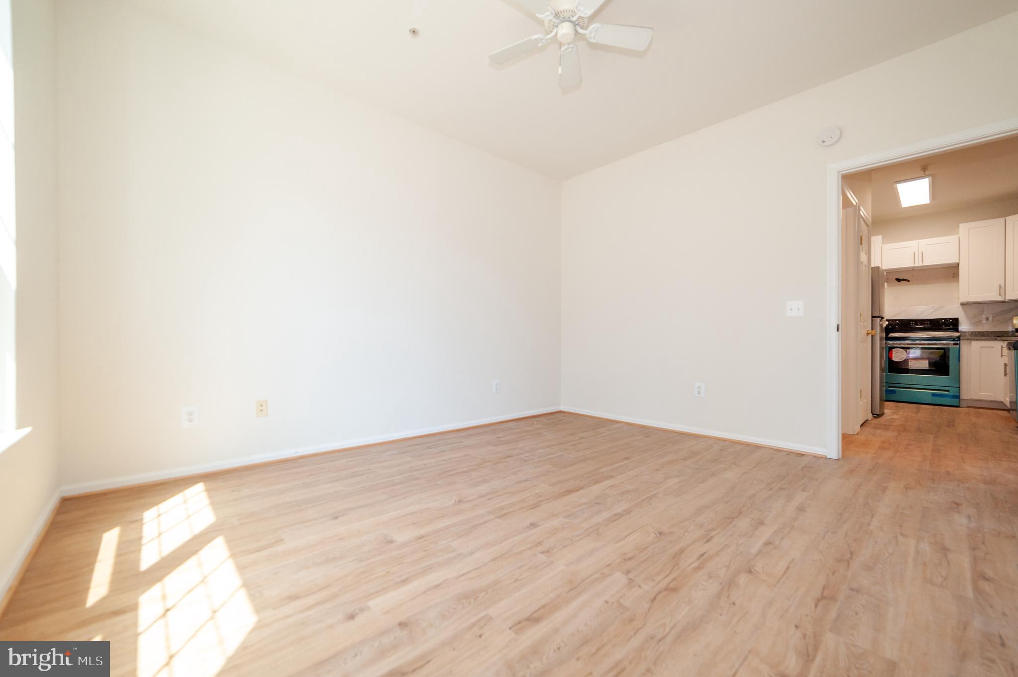 GATES OF MCLEAN - Residential Lease