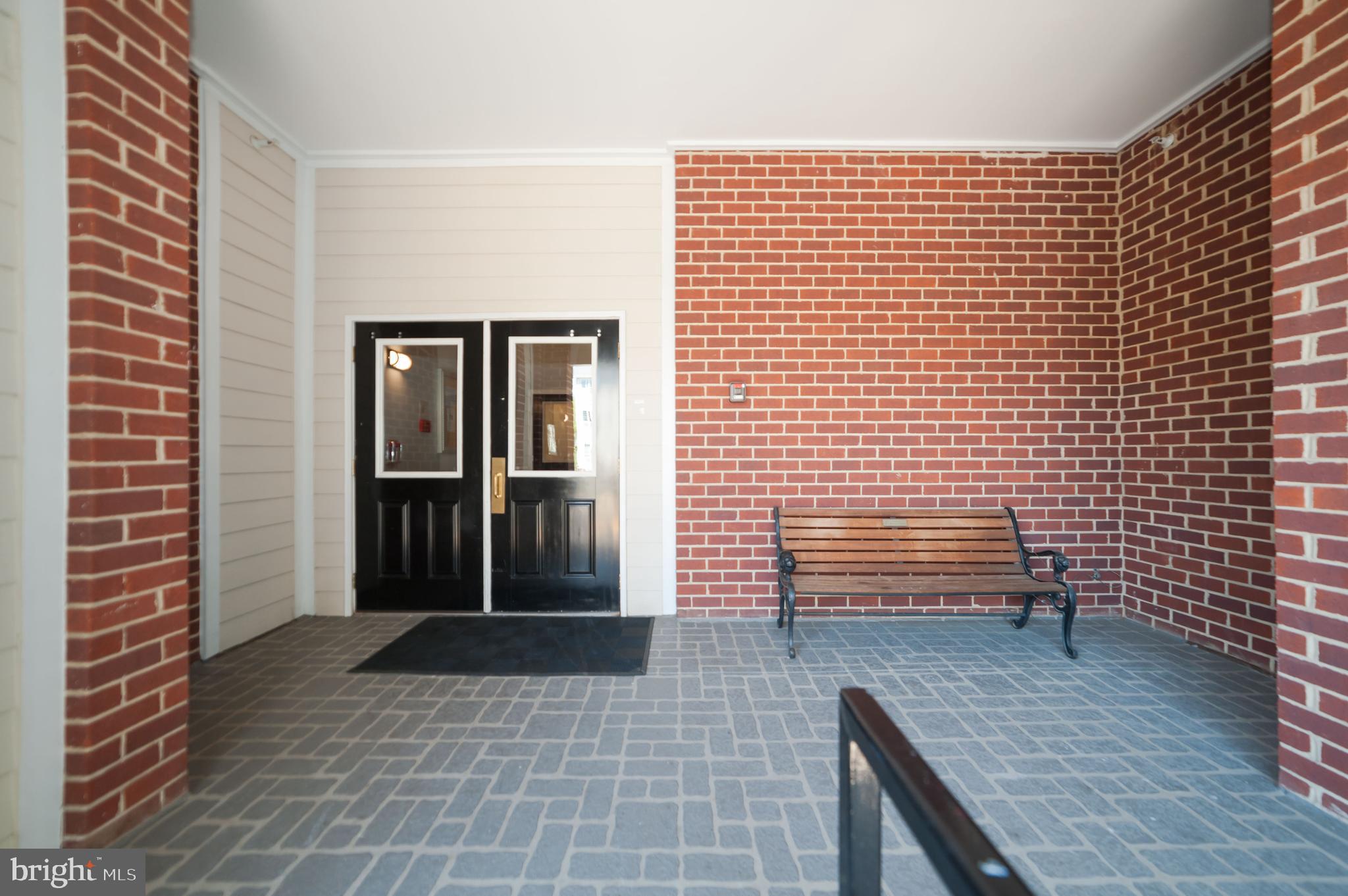 GATES OF MCLEAN - Residential Lease