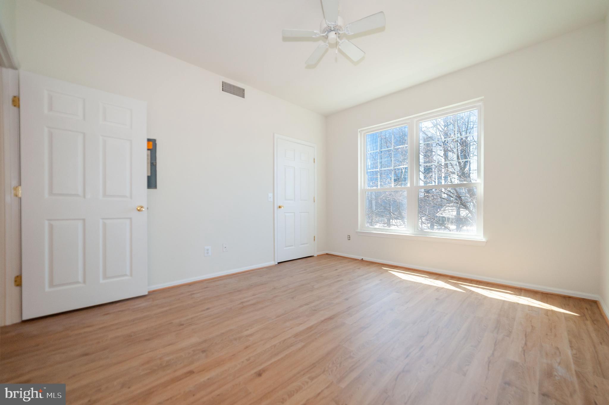 GATES OF MCLEAN - Residential Lease