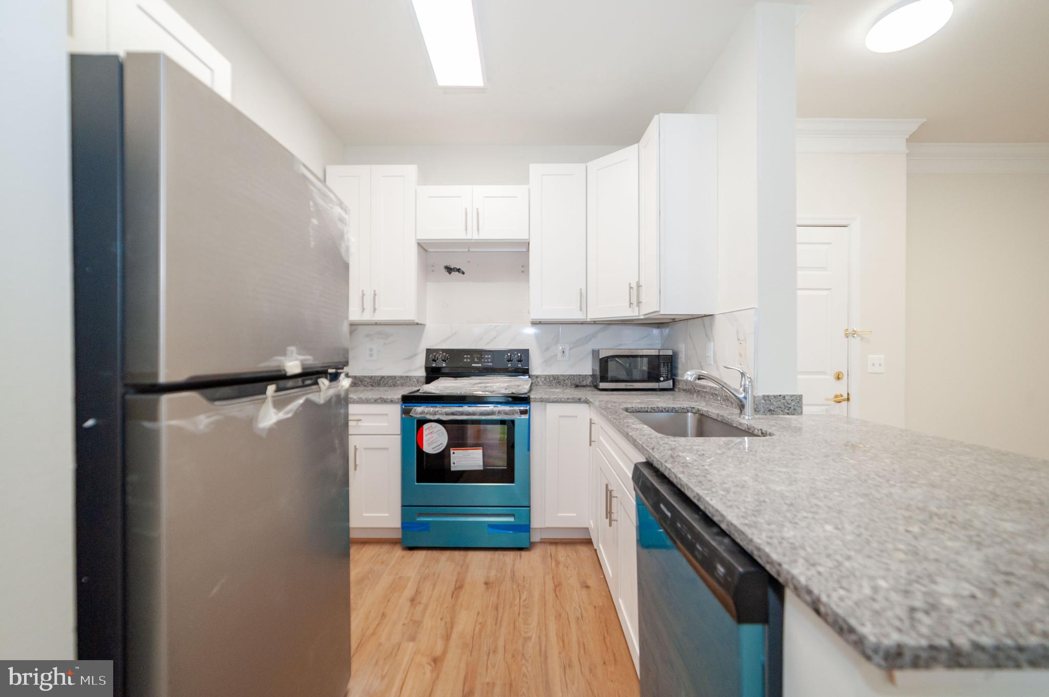 GATES OF MCLEAN - Residential Lease