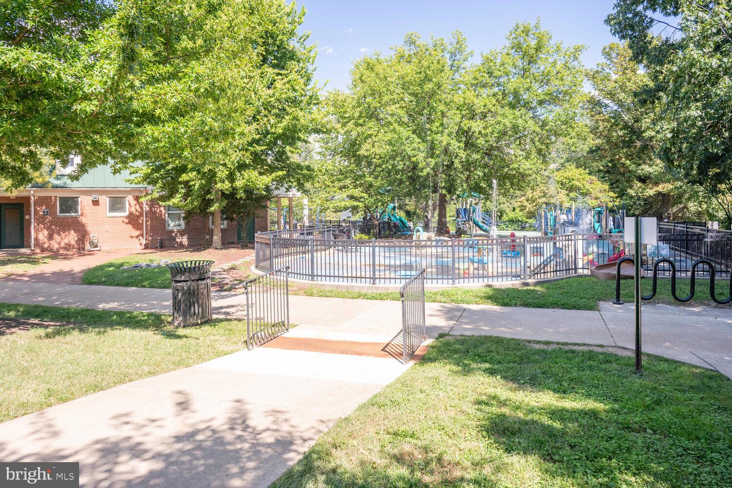 CHEVY CHASE VILLAGE - Residential