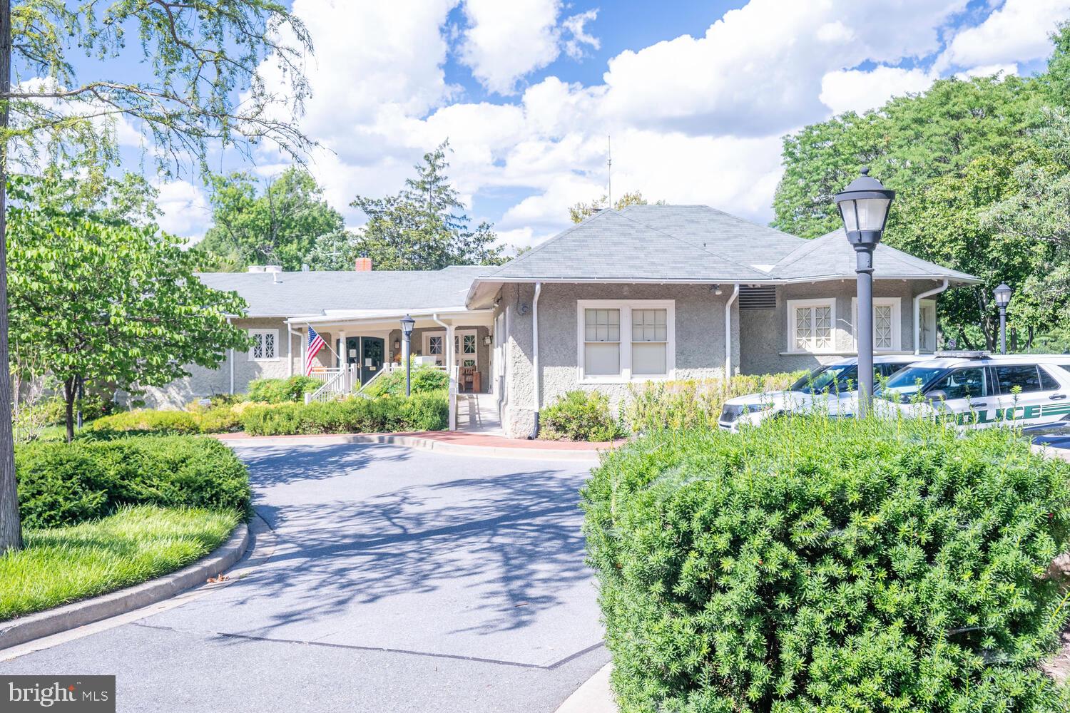 CHEVY CHASE VILLAGE - Residential