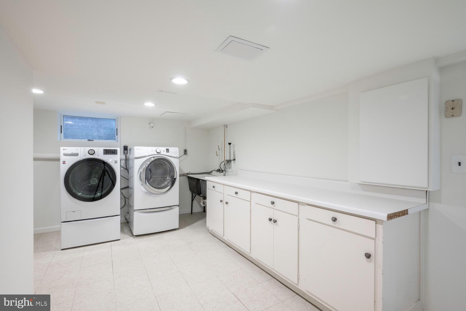 CHEVY CHASE VILLAGE - Residential