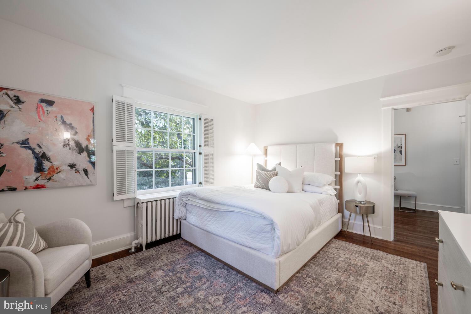 CHEVY CHASE VILLAGE - Residential