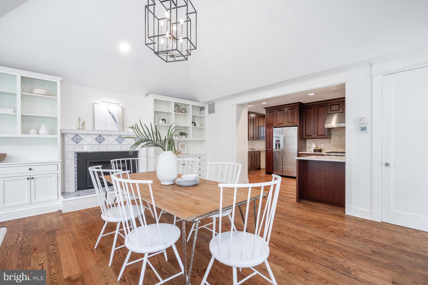 CHEVY CHASE VILLAGE - Residential