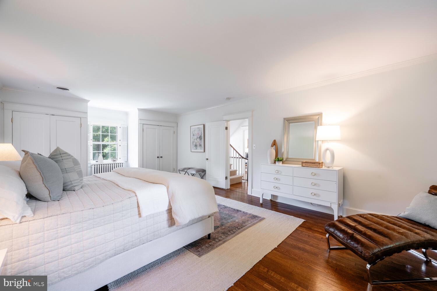 CHEVY CHASE VILLAGE - Residential