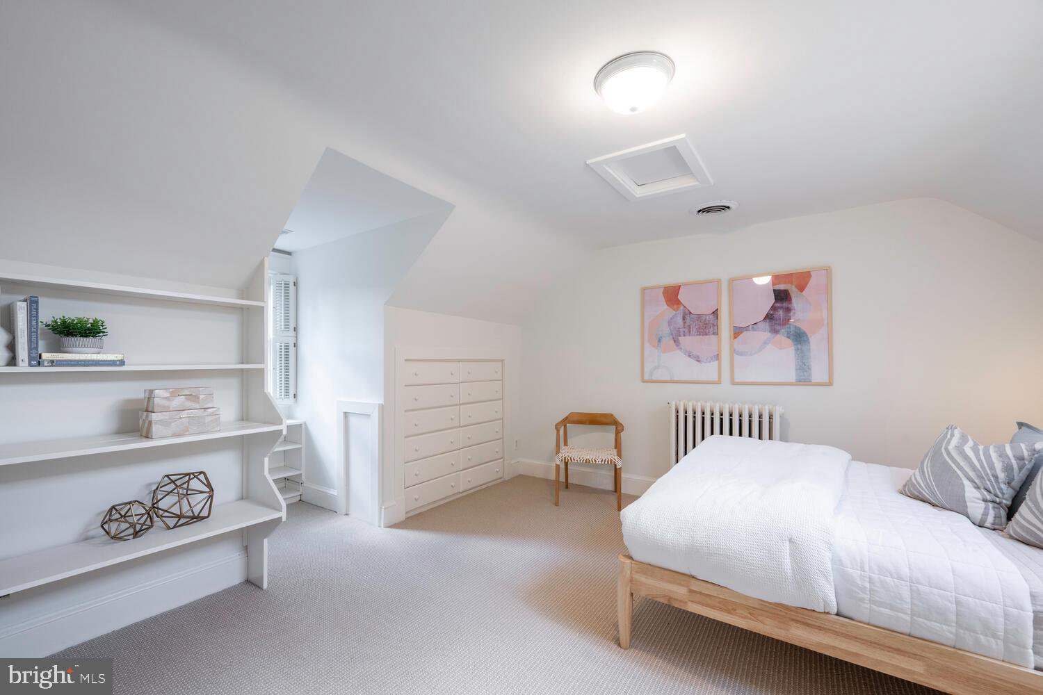 CHEVY CHASE VILLAGE - Residential