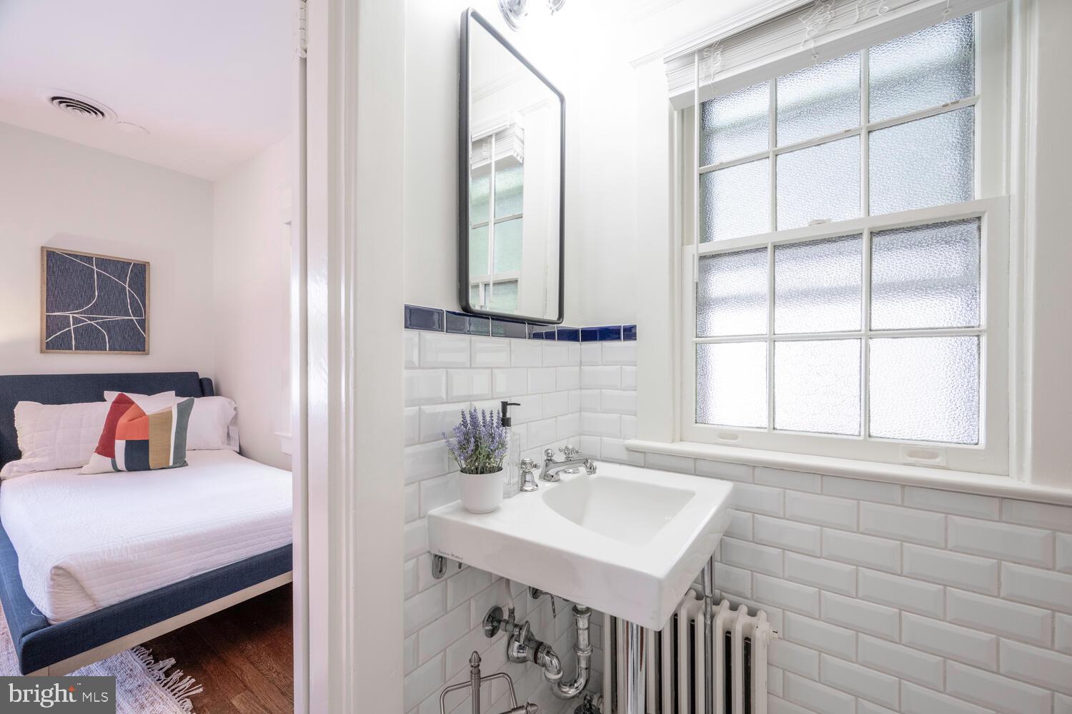 CHEVY CHASE VILLAGE - Residential