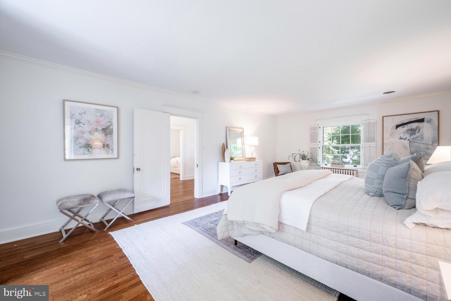 CHEVY CHASE VILLAGE - Residential