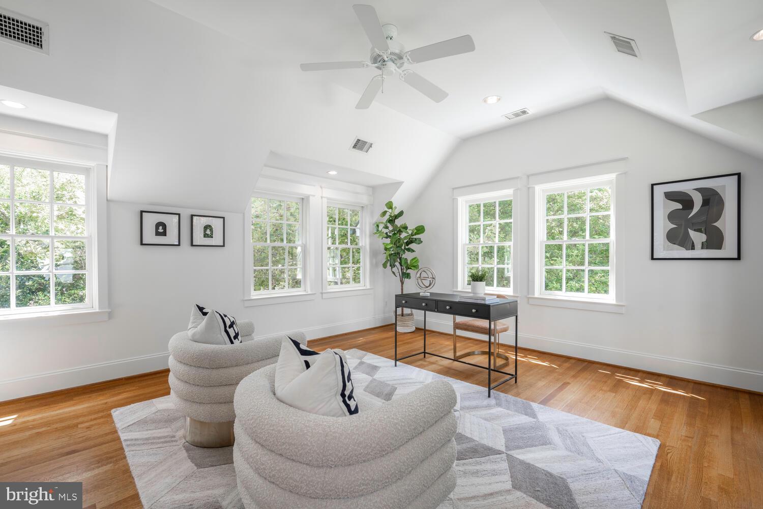 CHEVY CHASE VILLAGE - Residential