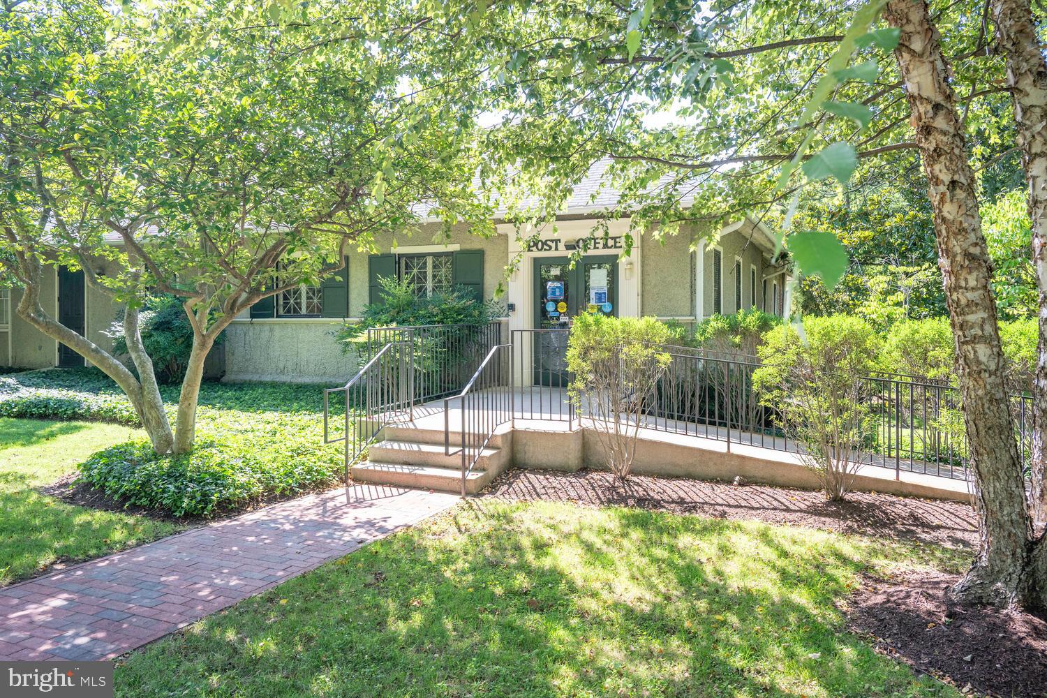 CHEVY CHASE VILLAGE - Residential