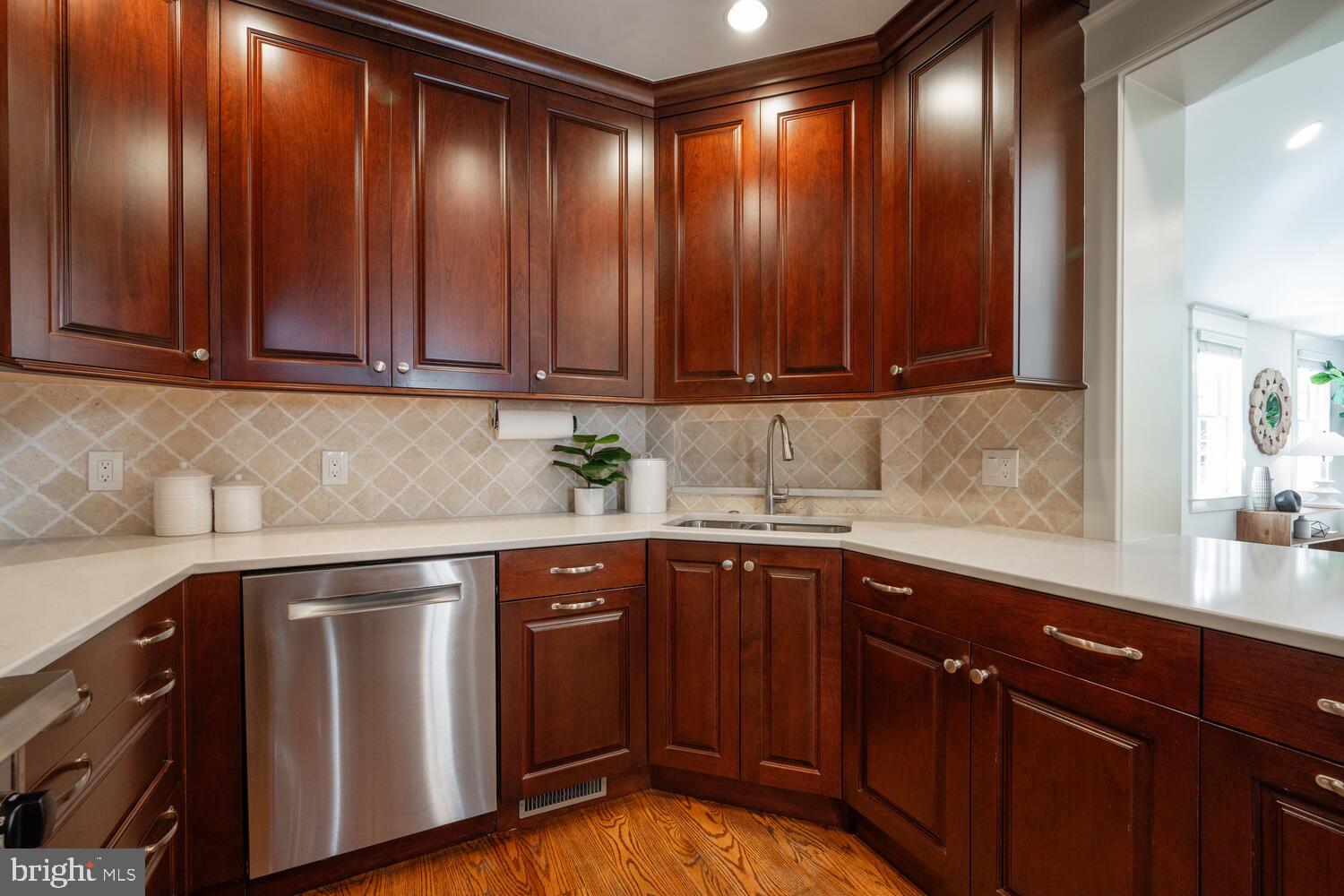 CHEVY CHASE VILLAGE - Residential