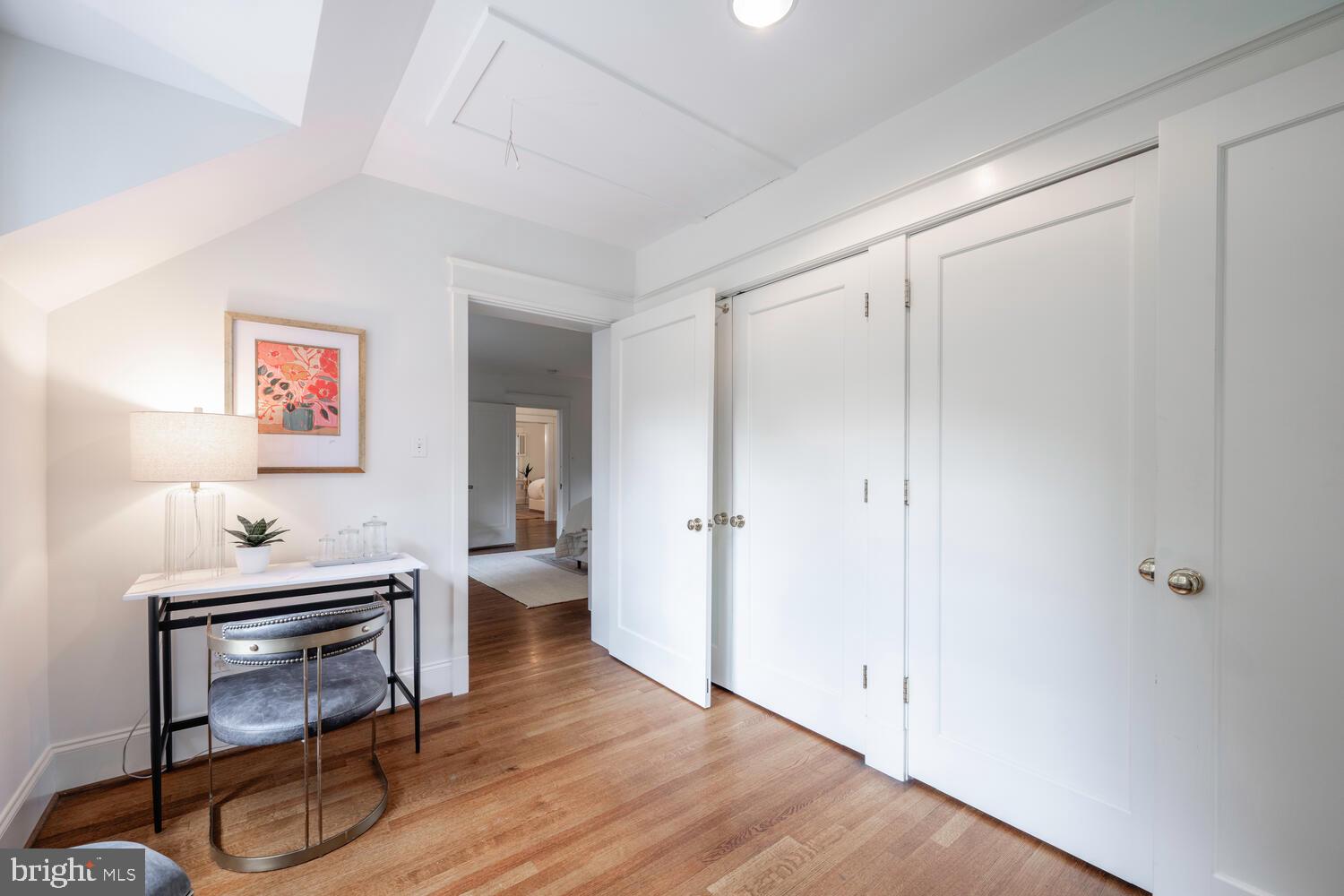 CHEVY CHASE VILLAGE - Residential